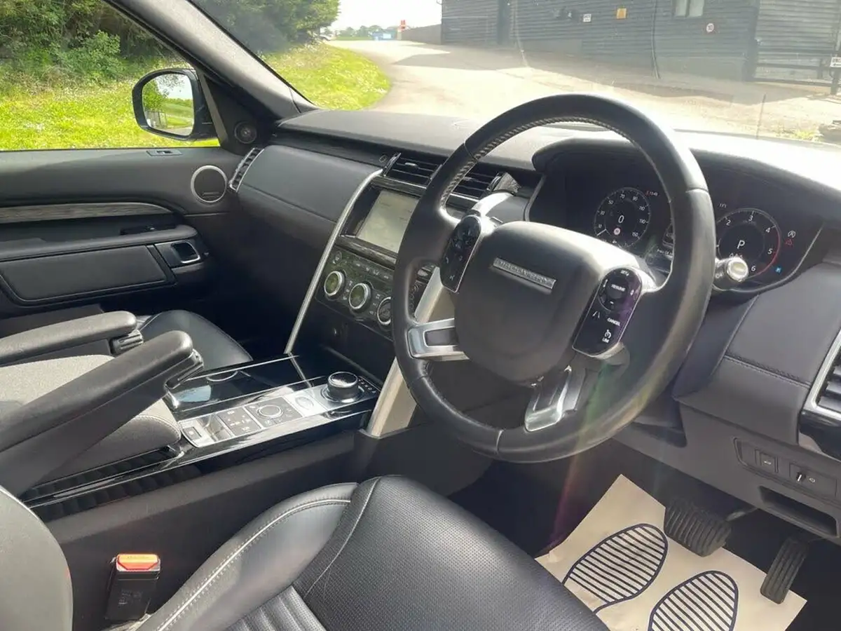 2019-land-rover-discovery-30-sd-v6-hse-30-sd-v6-306ps-station-wagon-5d-auto-big-29