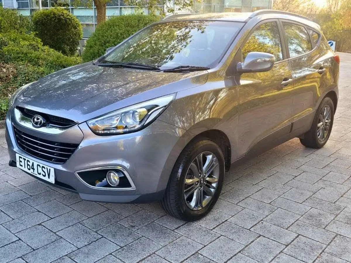 2015-hyundai-ix35-17td-se-nav-big-4