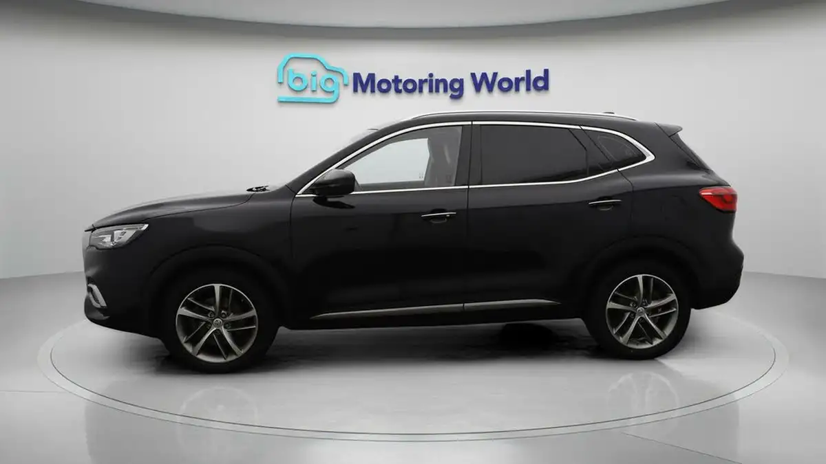 2022-mg-hs-15t-gdi-exclusive-162ps-dct-big-4