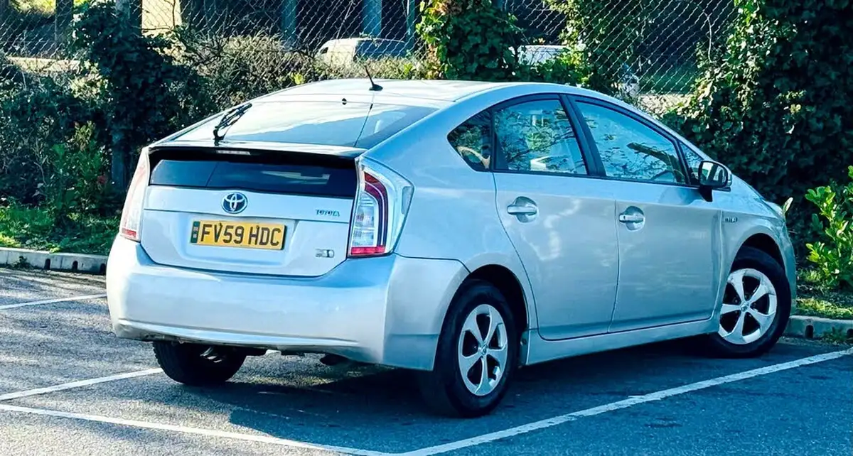 2009-toyota-prius-18-vvt-i-t3-big-8