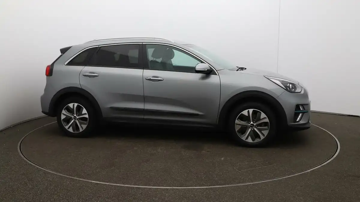 2022-kia-niro-ev-e-2-big-40