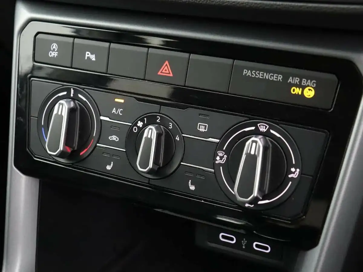2021-volkswagen-t-cross-10-tsi-active-110ps-dsg-big-17