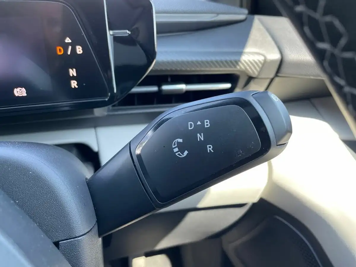 2024-ford-capri-e-premium-340ps-79kwh-awd-extended-big-32