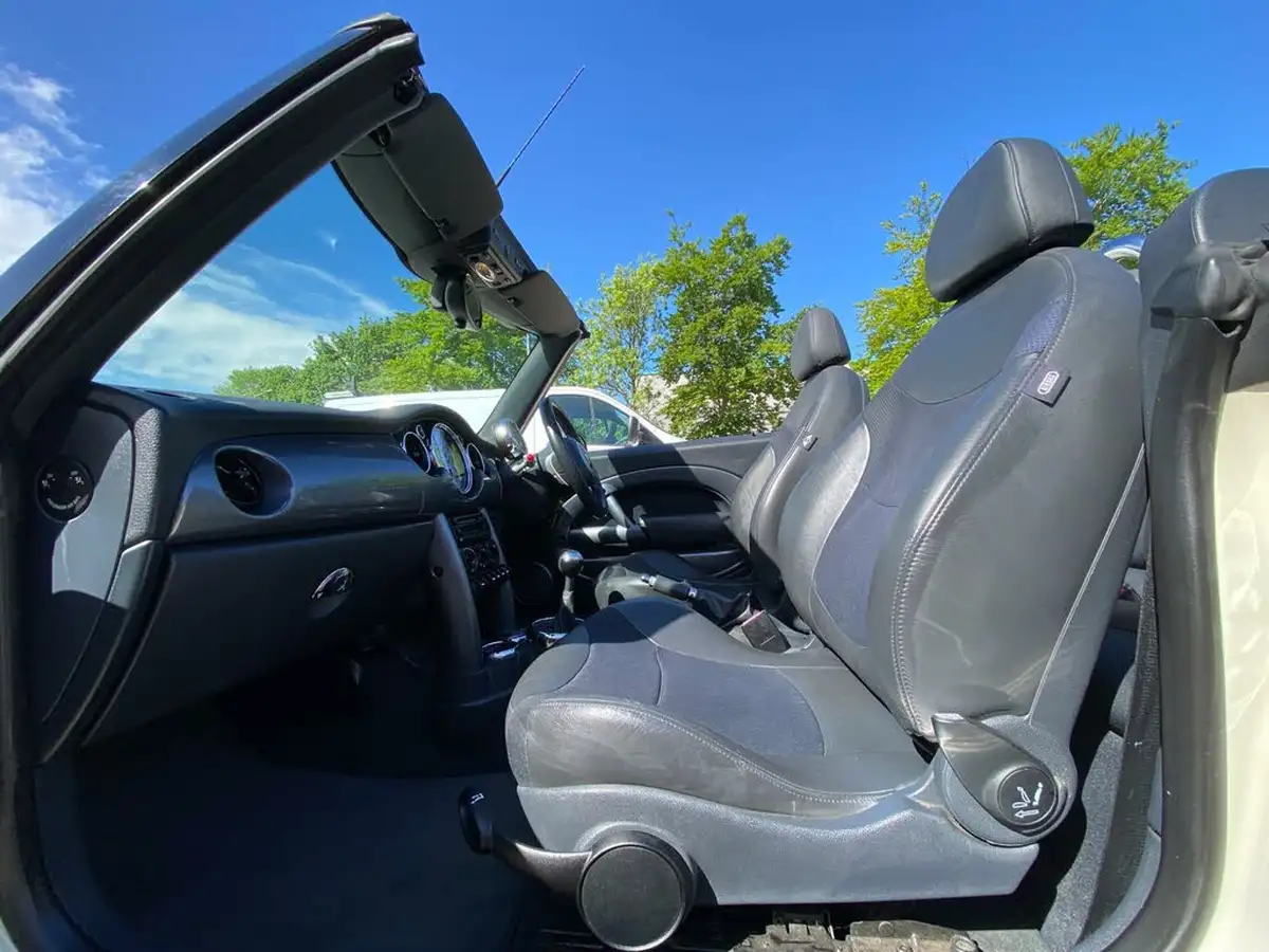 2007-mini-cooper-16-one-90bhp-convertible-2d-big-39
