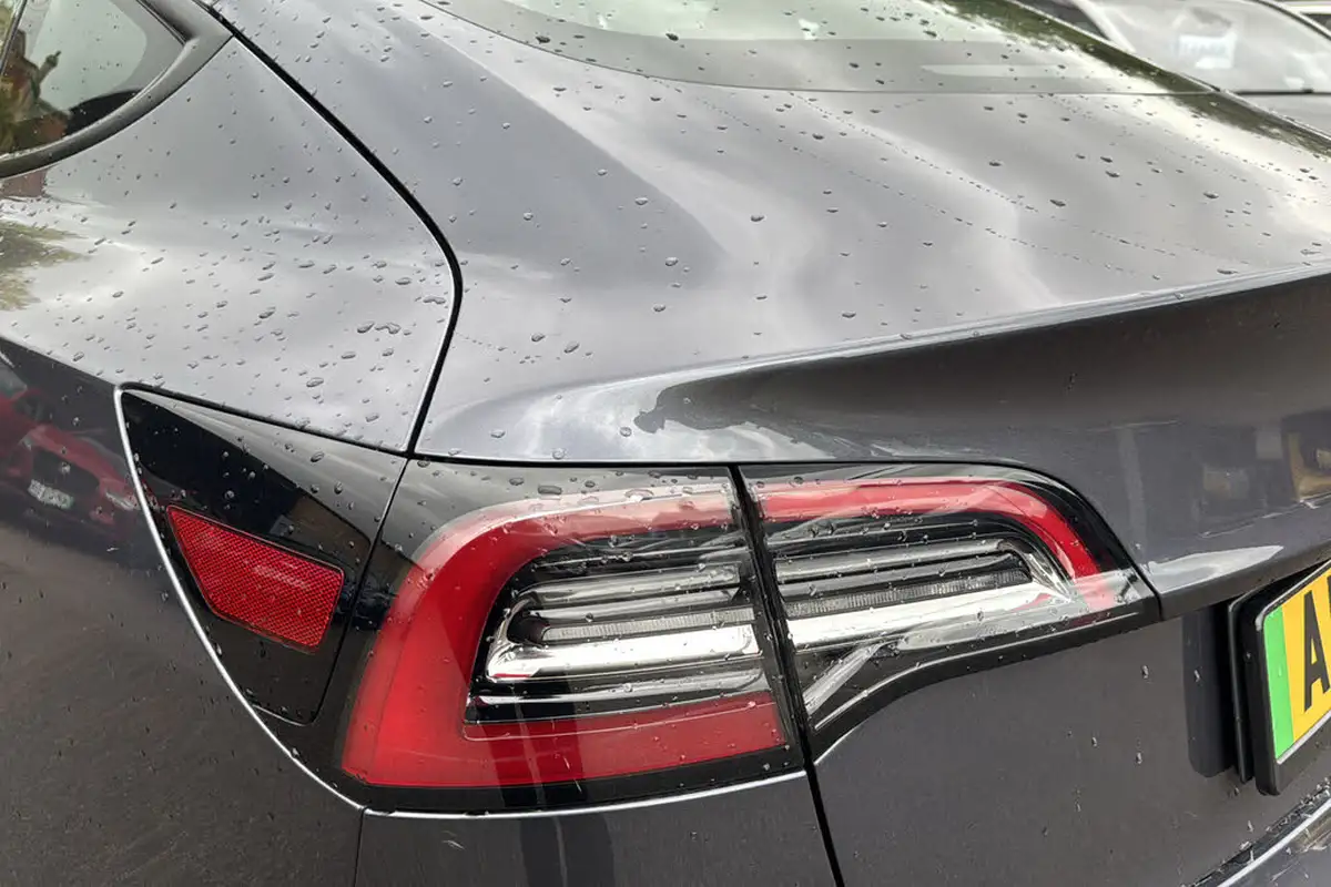 2022-tesla-model-3-e-long-range-big-25
