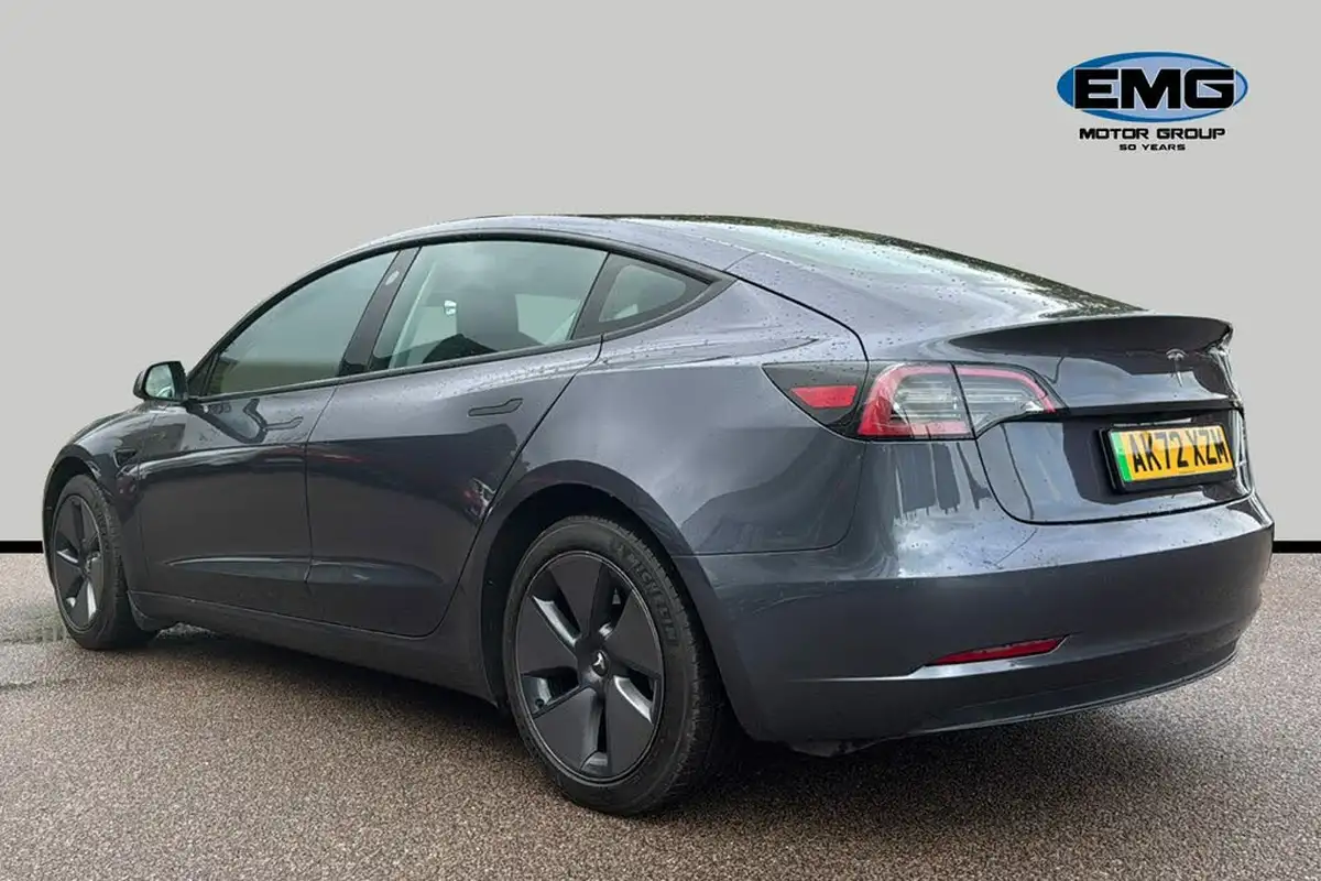 2022-tesla-model-3-e-long-range-big-3