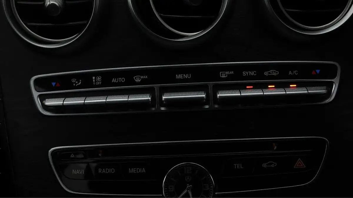 2018-mercedes-benz-c-class-21d-c220d-amg-line-ss-saloon-4d-9g-tronic-plus-big-12