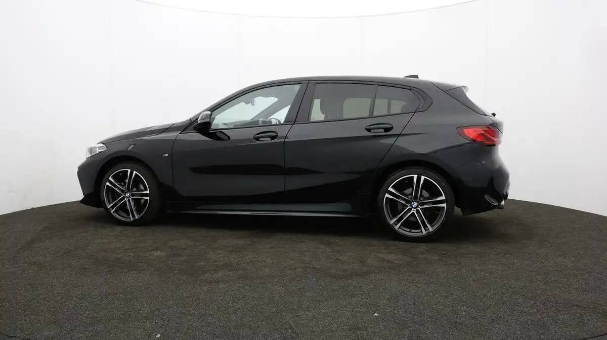 2021-bmw-1-series-15-118i-m-sport-lcp-dct-big-62