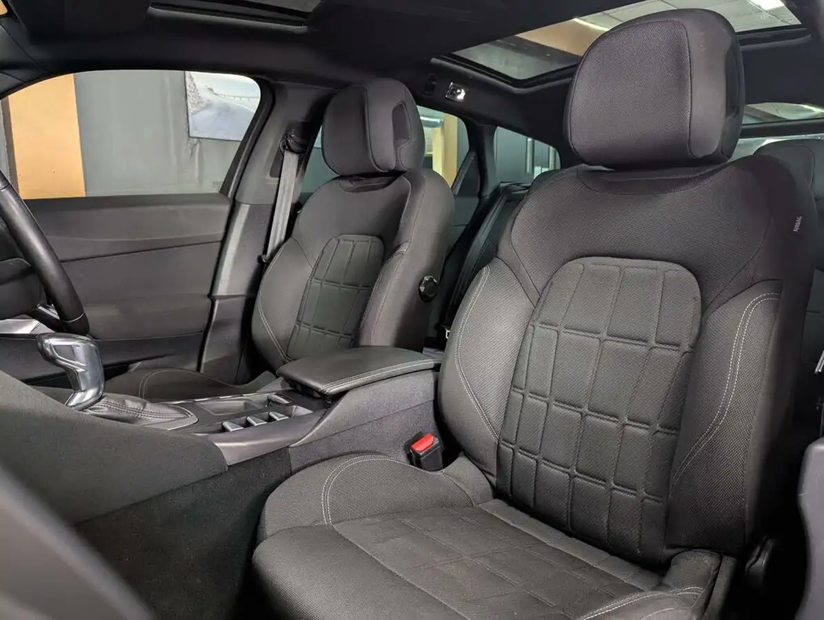 2015-ds-ds-5-16-elegance-big-35