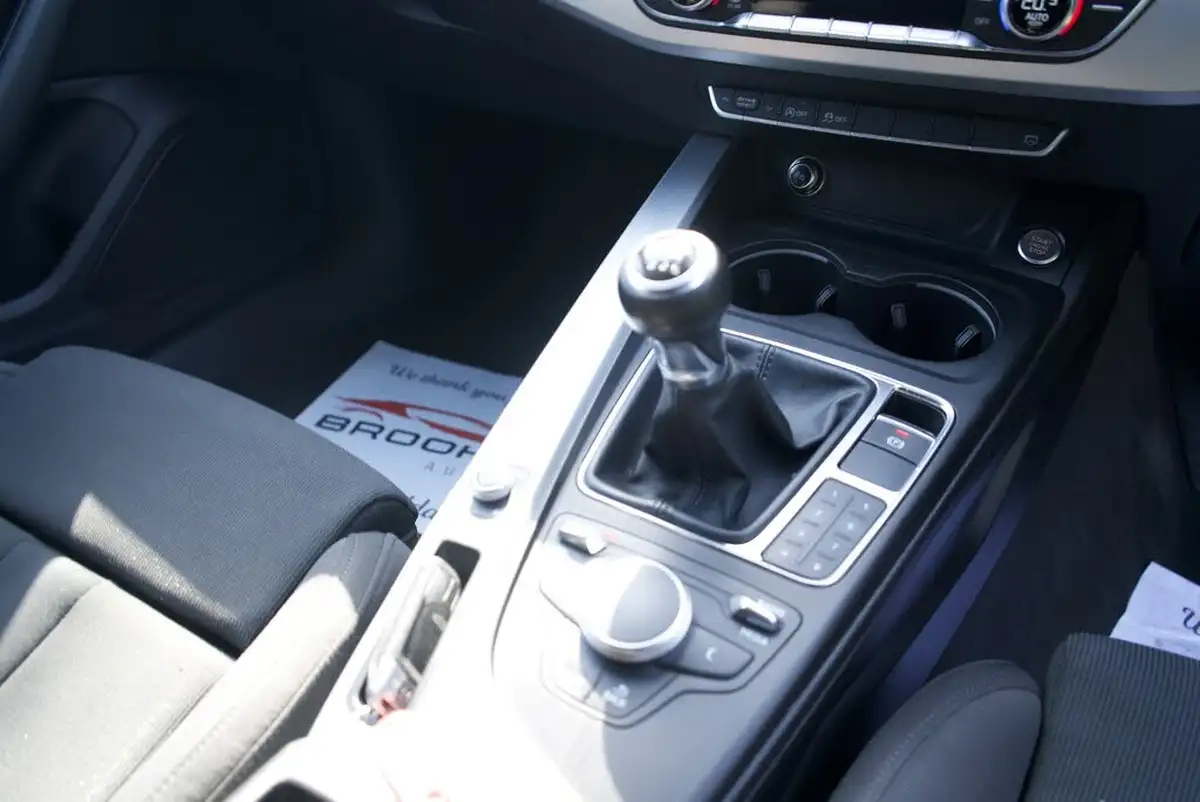 2016-audi-a4-avant-20tdi-ultra-sport-150ps-big-54