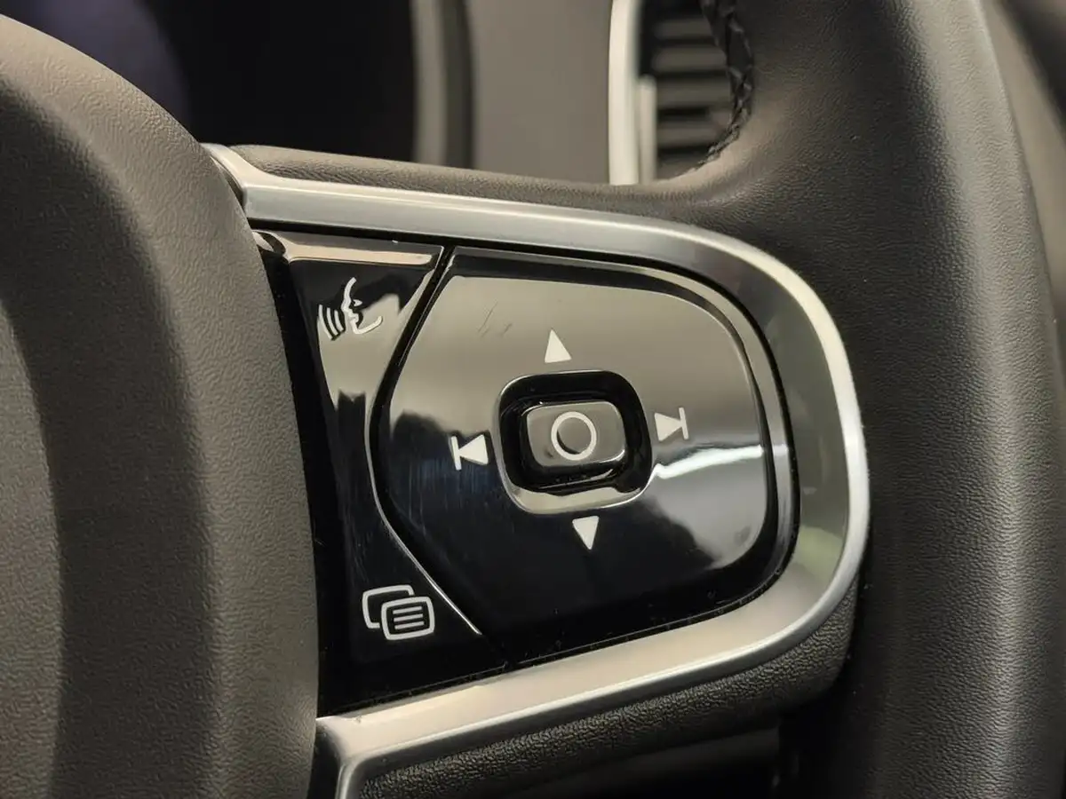 2022-volvo-xc90-20-b5-plus-big-26
