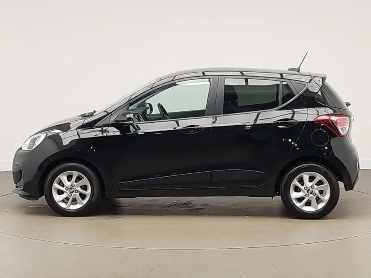 2019-hyundai-i10-10-premium-67ps-big-3