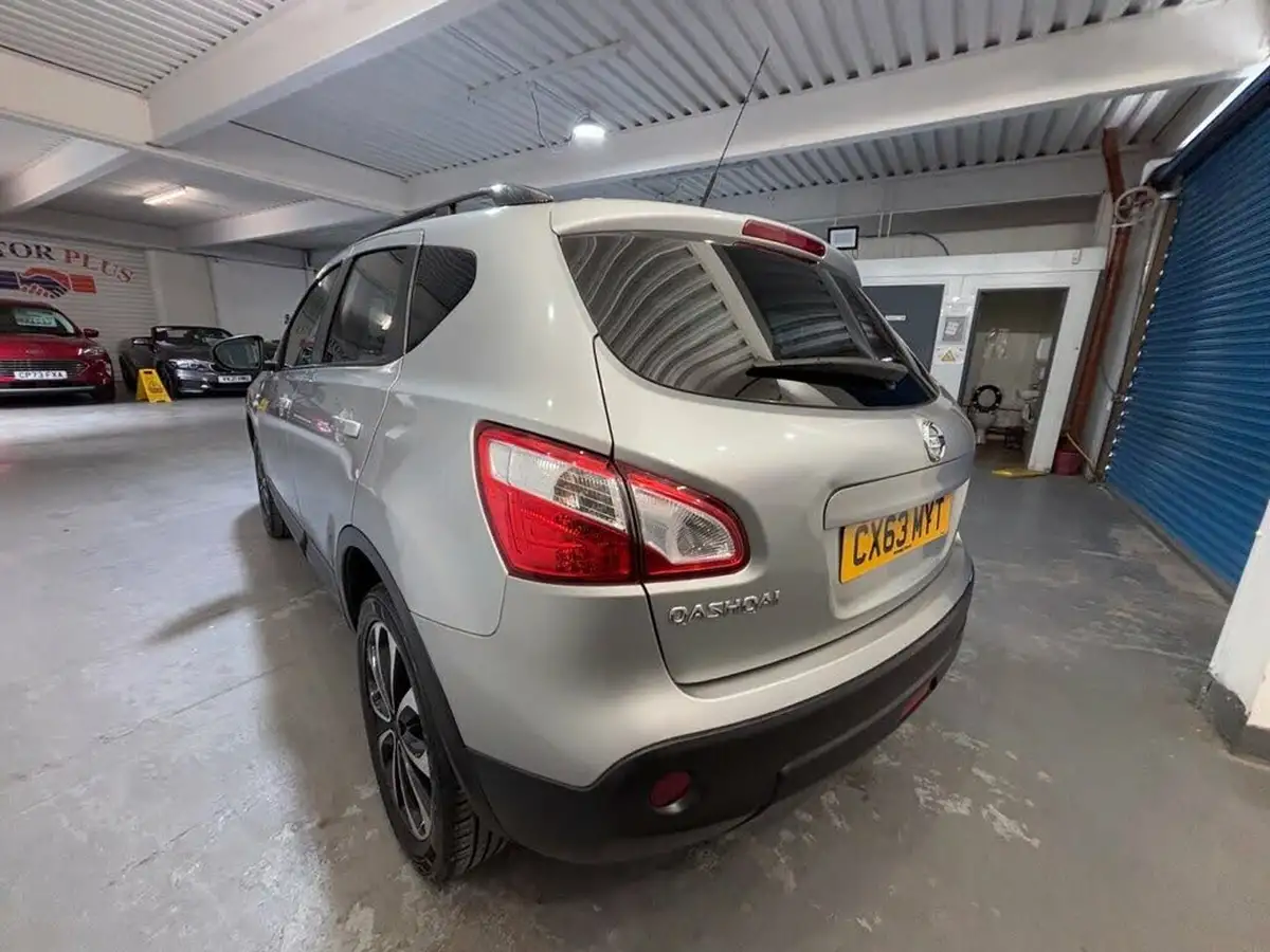 2013-nissan-qashqai-15td-360-big-6
