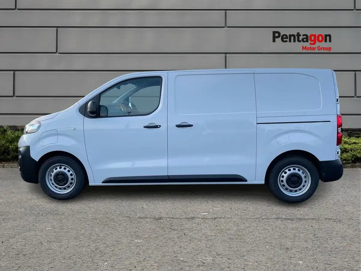 2024-vauxhall-vivaro-e-3100-75kwh-l1h1-prime-panel-van-big-11