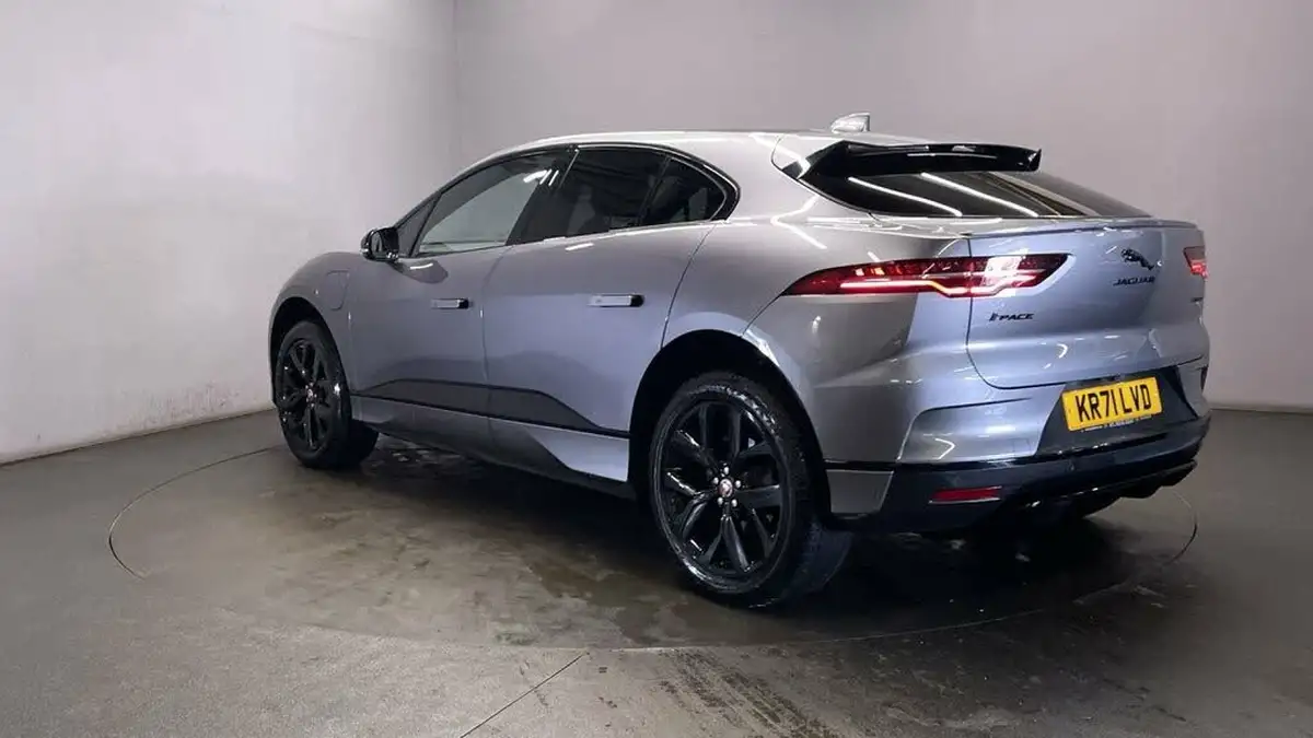 2022-jaguar-i-pace-ev400-black-big-5