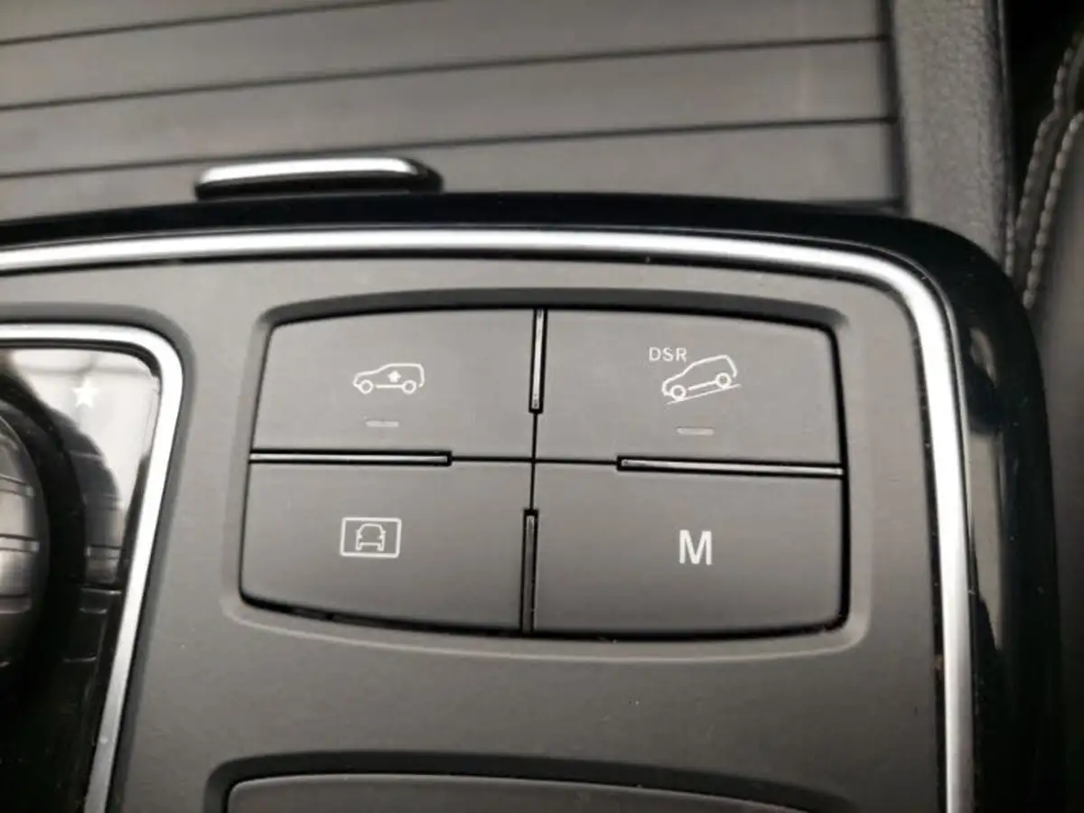 2017-mercedes-benz-gle-class-30-d-gle350d-amg-line-premium-coupe-big-17