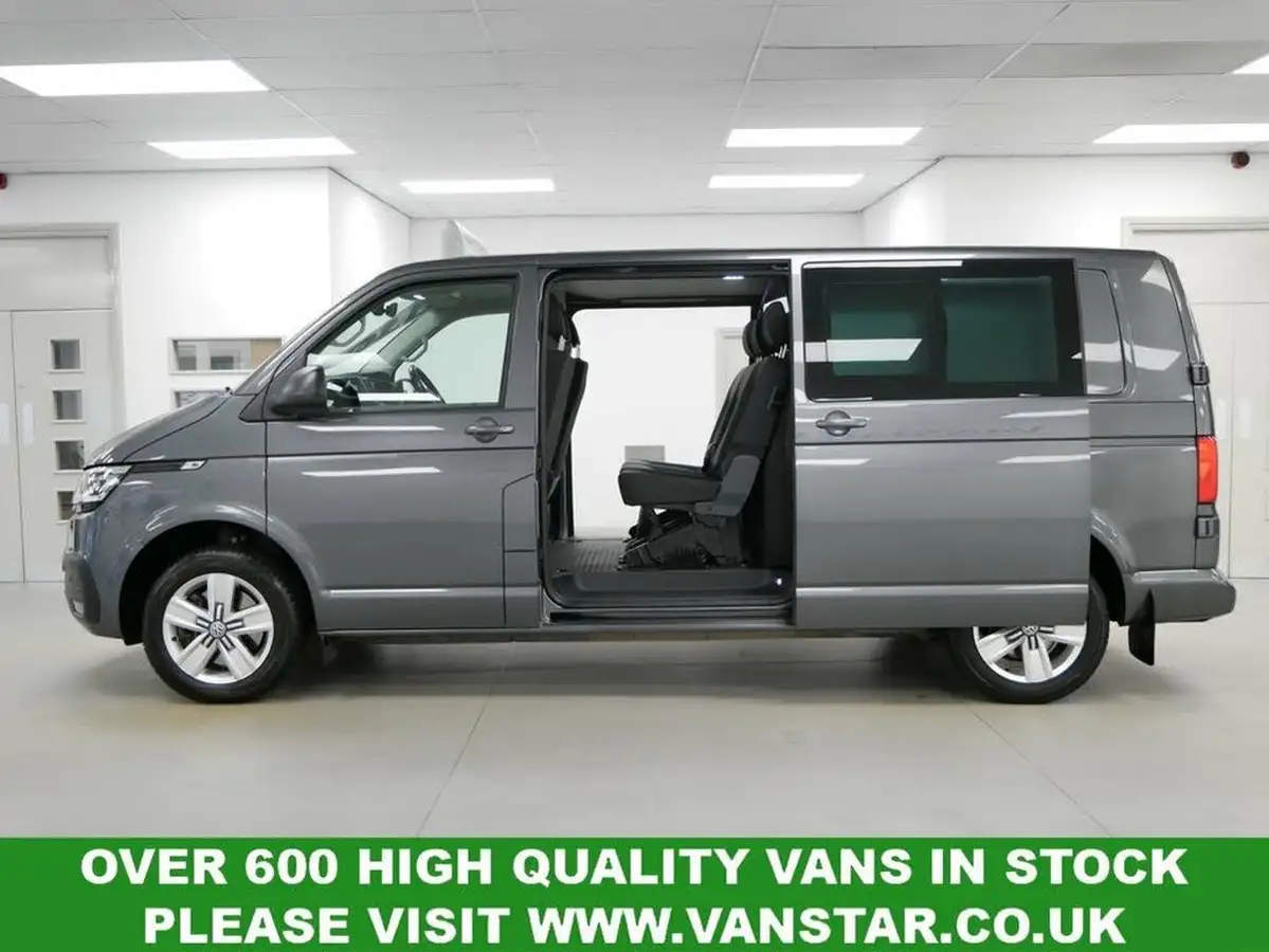 2022-volkswagen-transporter-20bitdi-t32-highline-bmt-lwb-4motion-199pseu6dt-e-kombi-big-20