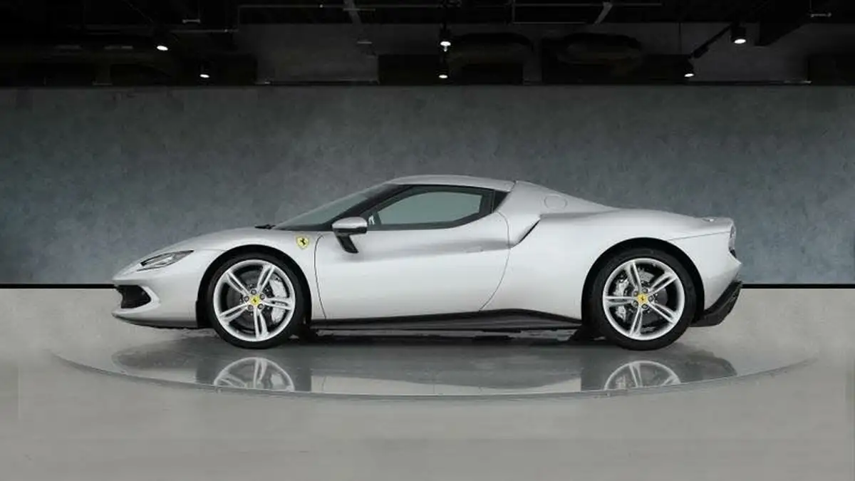 2022-ferrari-296-gtb-big-8