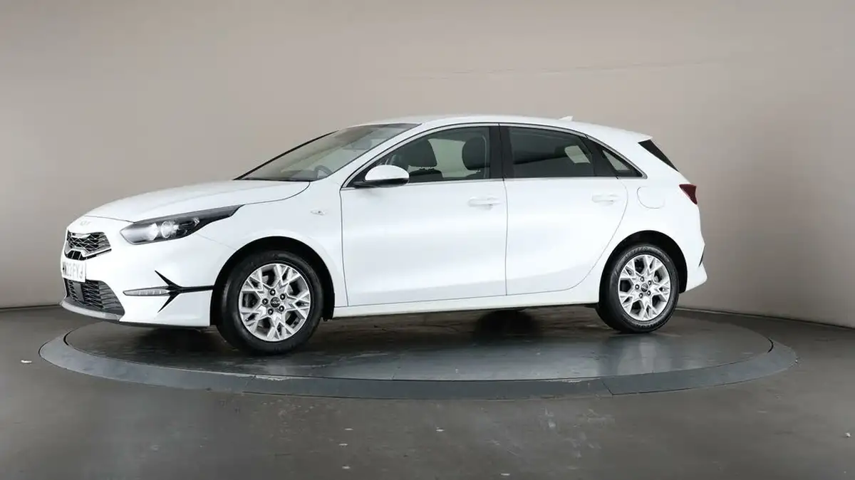2023-kia-ceed-15-t-gdi-2-158bhp-non-adap-hatchback-big-38