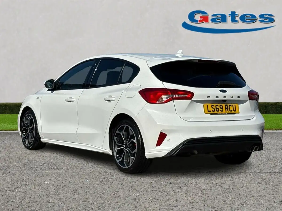 2019-ford-focus-10t-st-line-x-hatchback-big-4