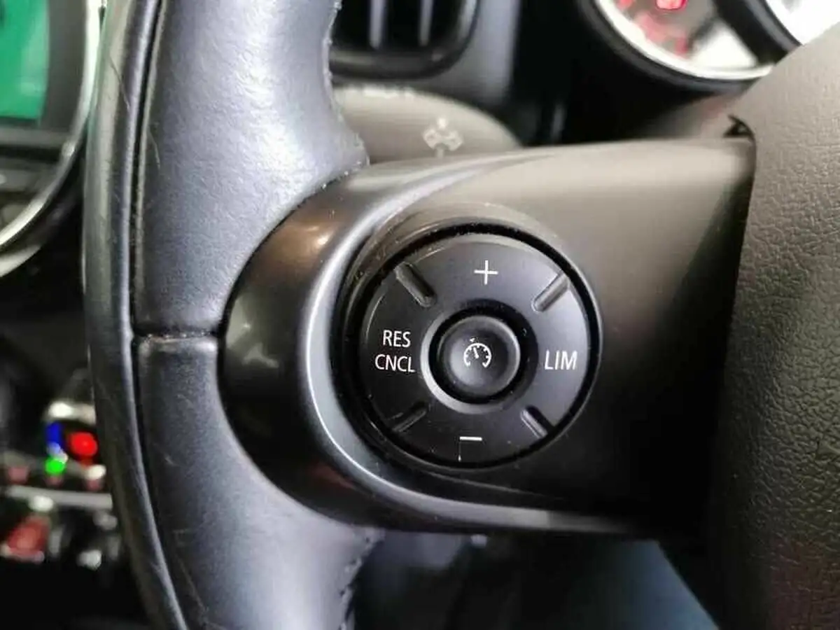 2018-mini-countryman-20-cooper-s-ss-big-30