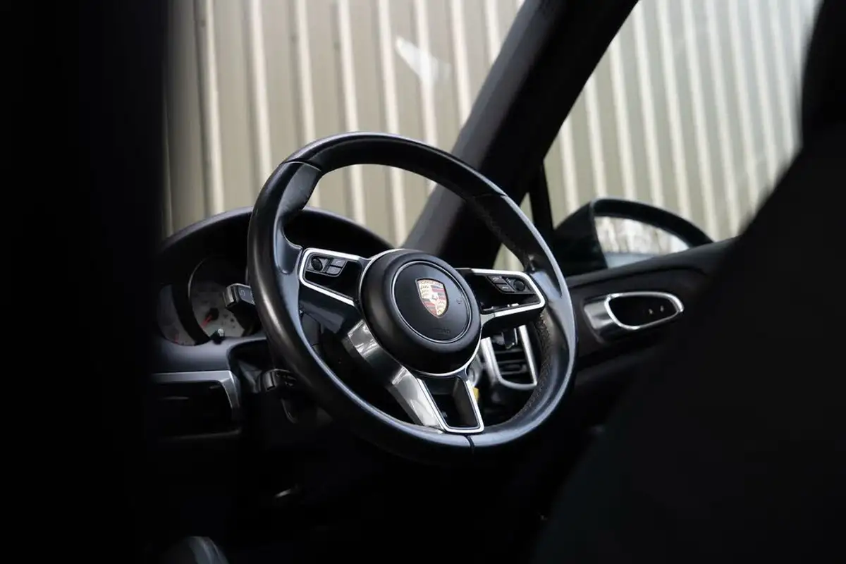 2017-porsche-cayenne-42td-s-diesel-platinum-edition-big-41