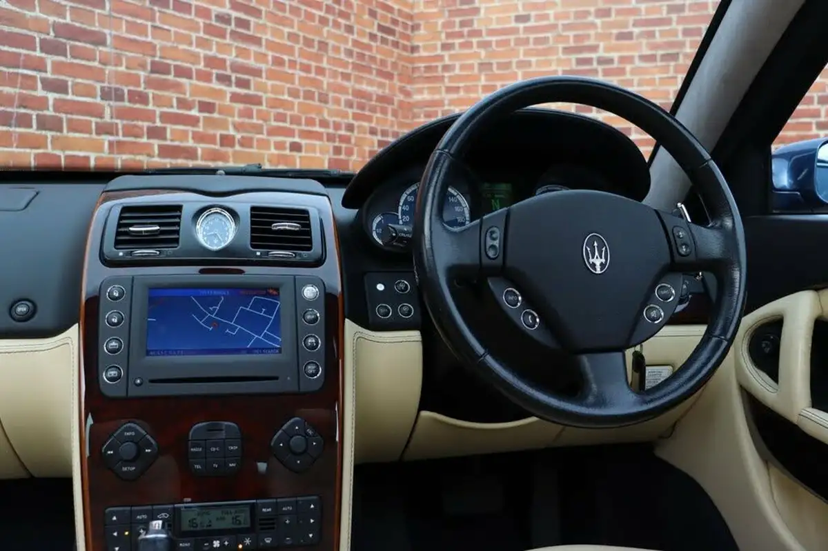 2006-maserati-quattroporte-42-seq-big-24