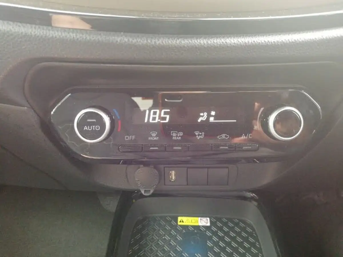 2023-toyota-aygo-x-10-vvt-i-exclusive-big-14