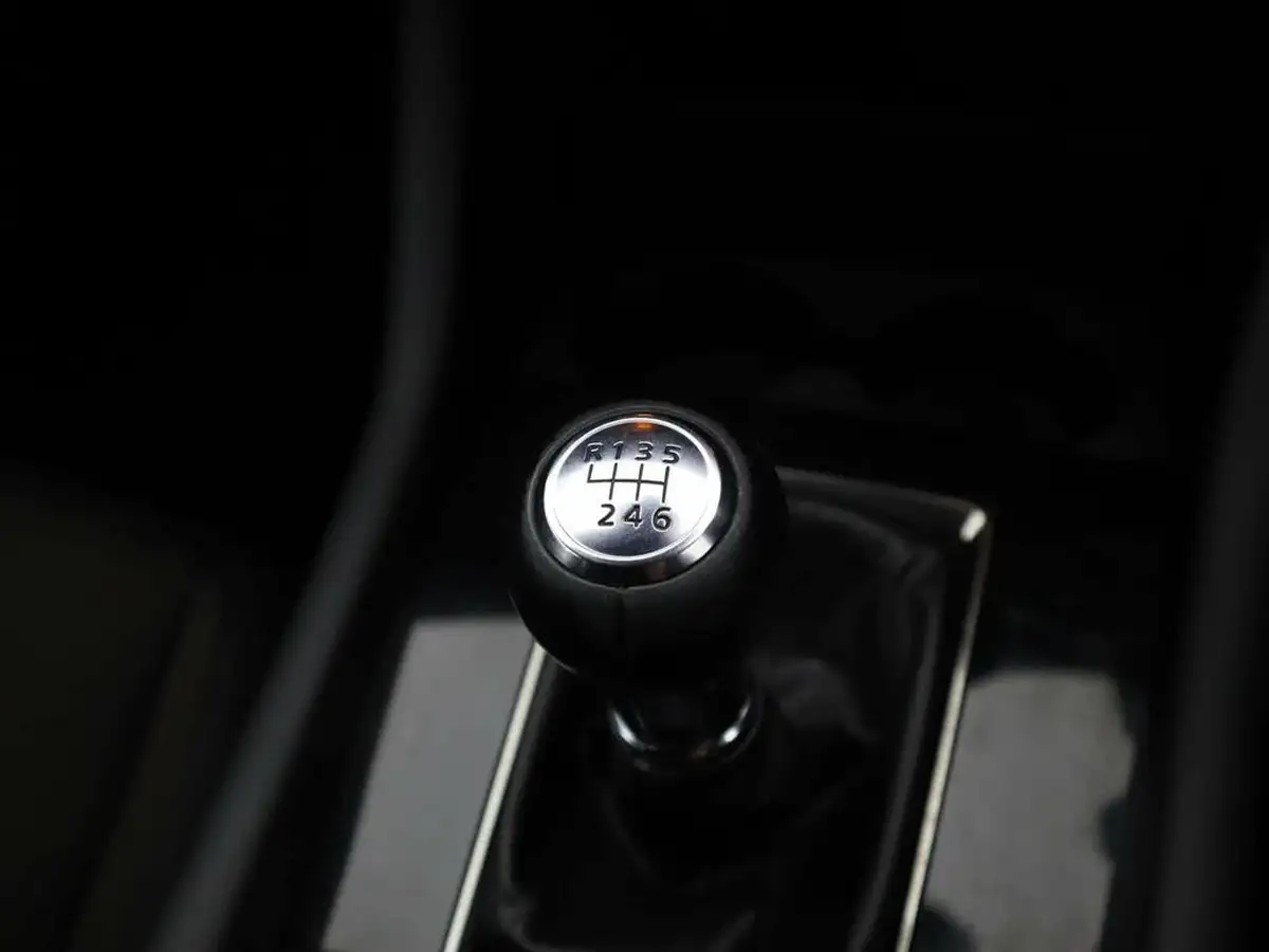 2020-mazda-mazda3-20-sport-lux-122ps-hatchback-5d-big-27