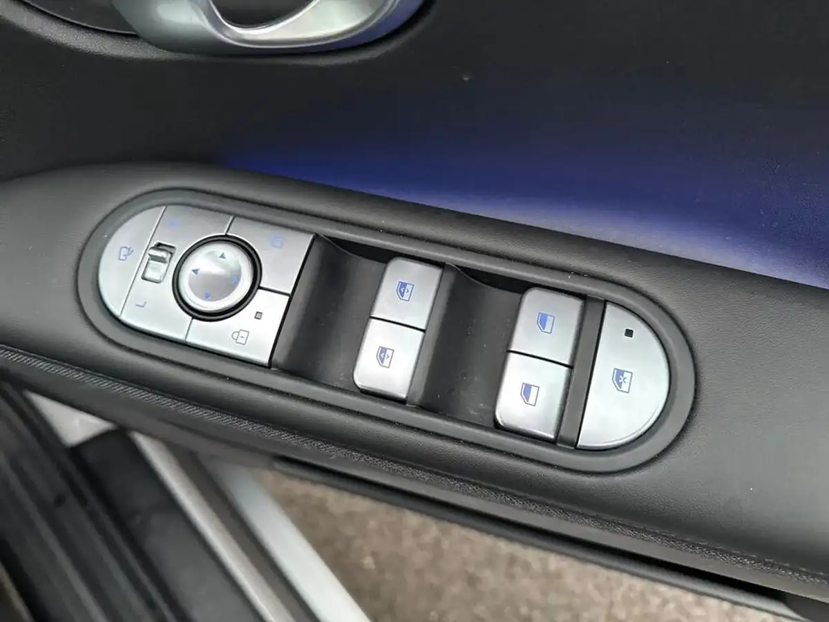 2024-hyundai-ioniq-5-e-premium-325ps-77kwh-awd-big-31