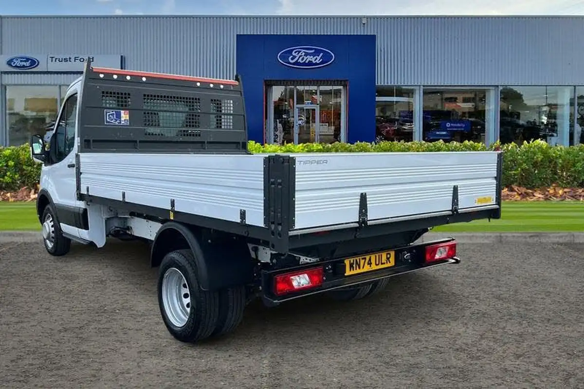 2023-ford-transit-20tdci-350-l2h1-leader-130pseu6dt-rwd-cab-big-1