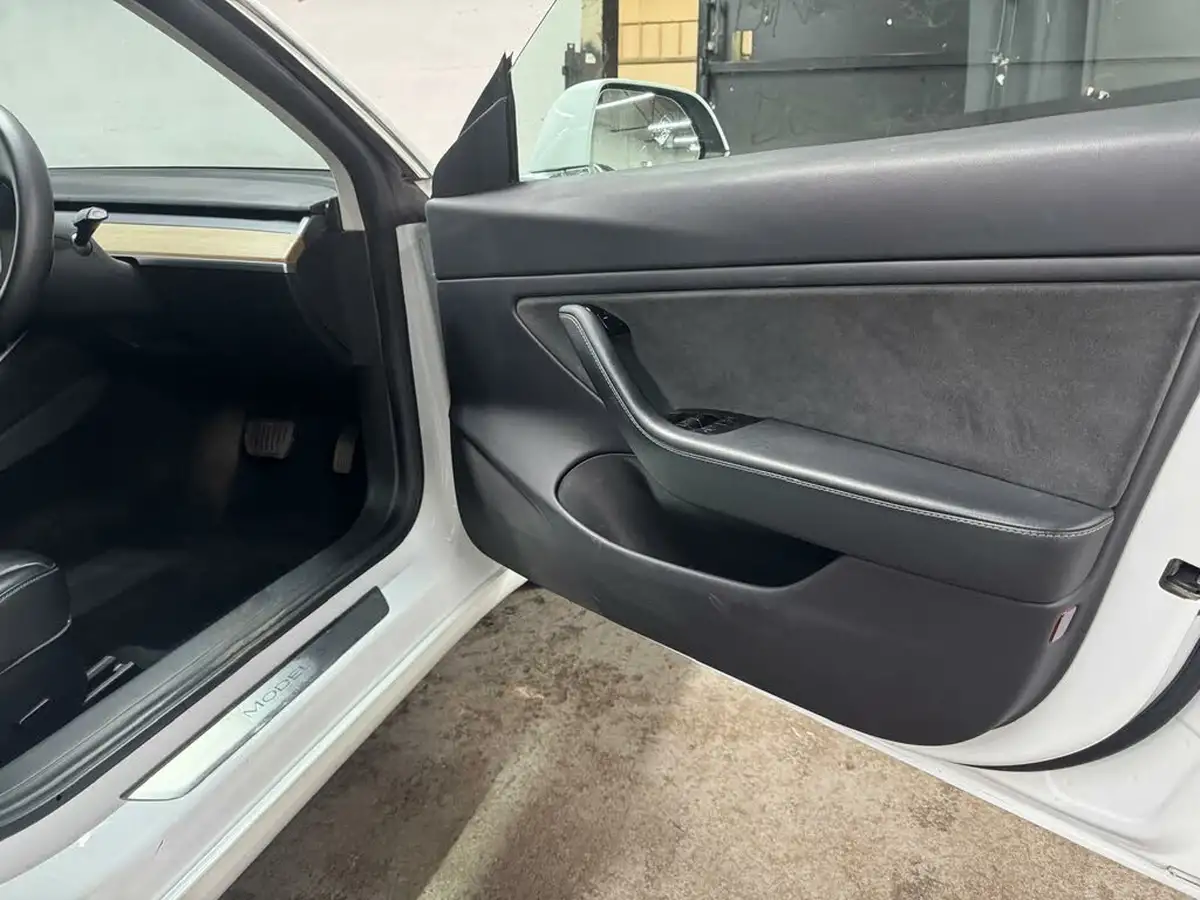 2019-tesla-model-3-e-standard-plus-big-28