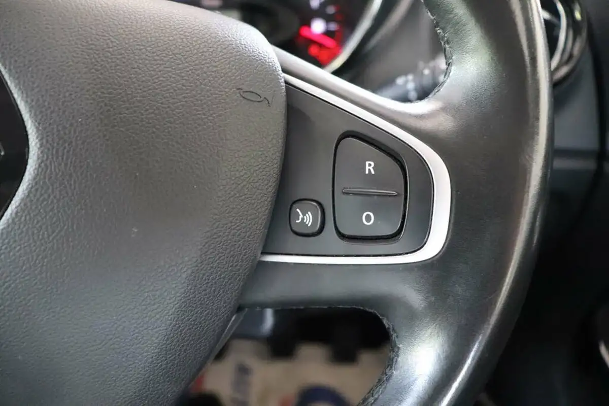 2017-renault-captur-15dci-dynamique-nav-90bhp-energy-ss-big-42