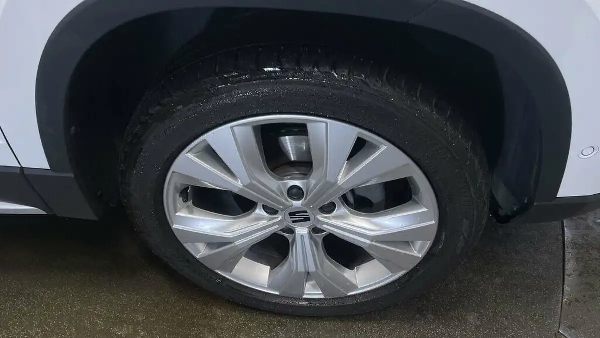 2023-seat-ateca-15-ecotsi-xperience-dsg-big-11