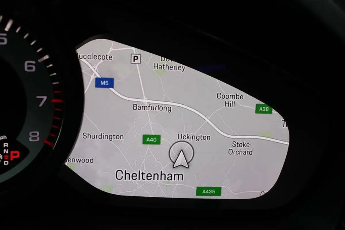 2023-porsche-cayenne-40-v8-turbo-gt-big-27