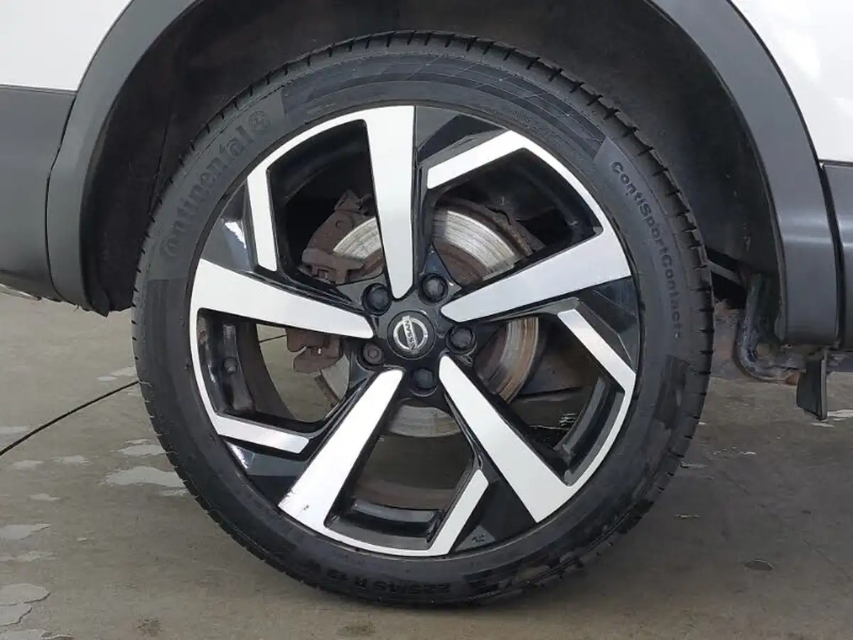 2020-nissan-qashqai-13-dig-t-tekna-140ps-big-8