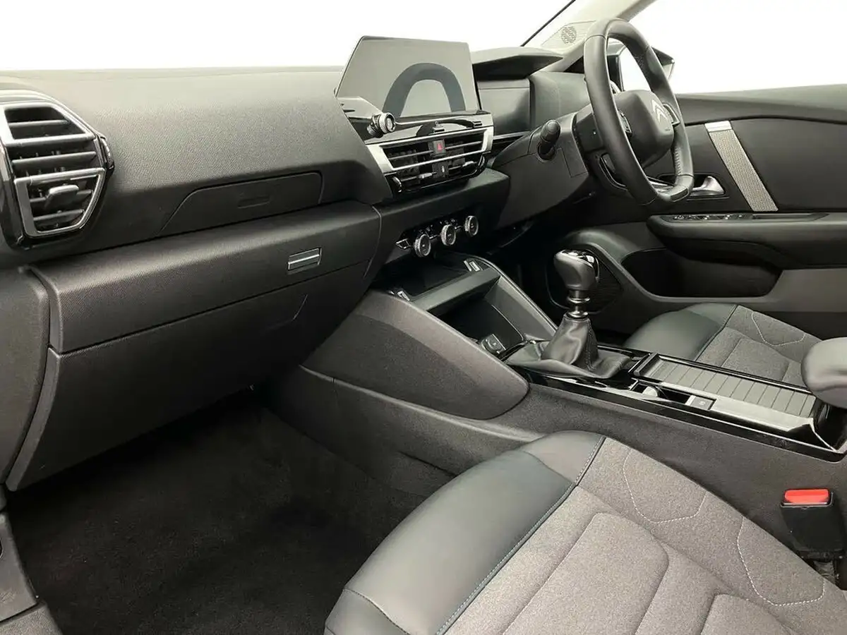 2023-citroen-c4-12-puretech-sense-big-5
