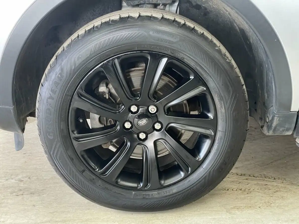 2017-land-rover-discovery-sport-20ed4-hse-big-12
