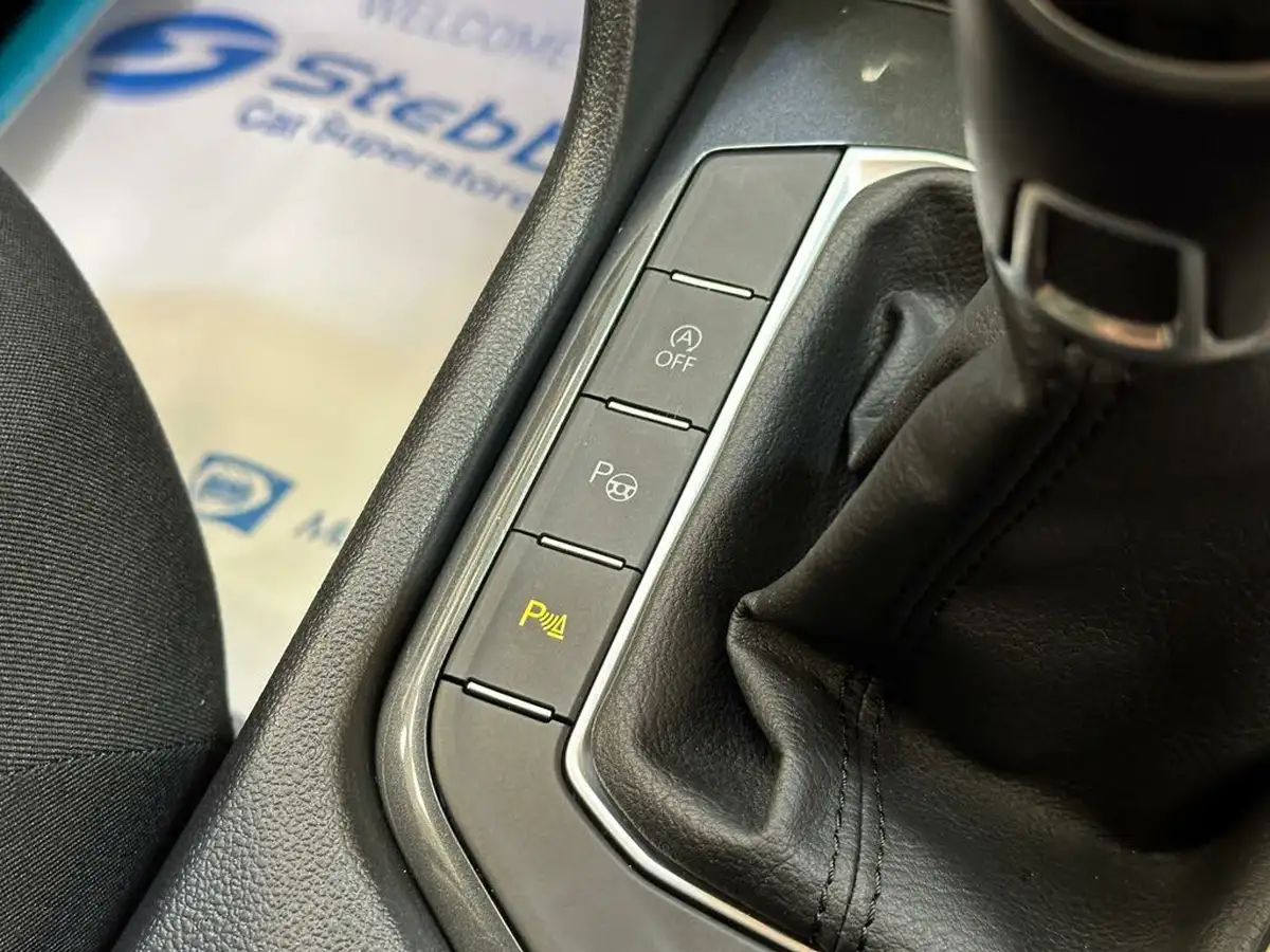 2018-volkswagen-tiguan-20tdi-se-navigation-150ps-ss-big-18