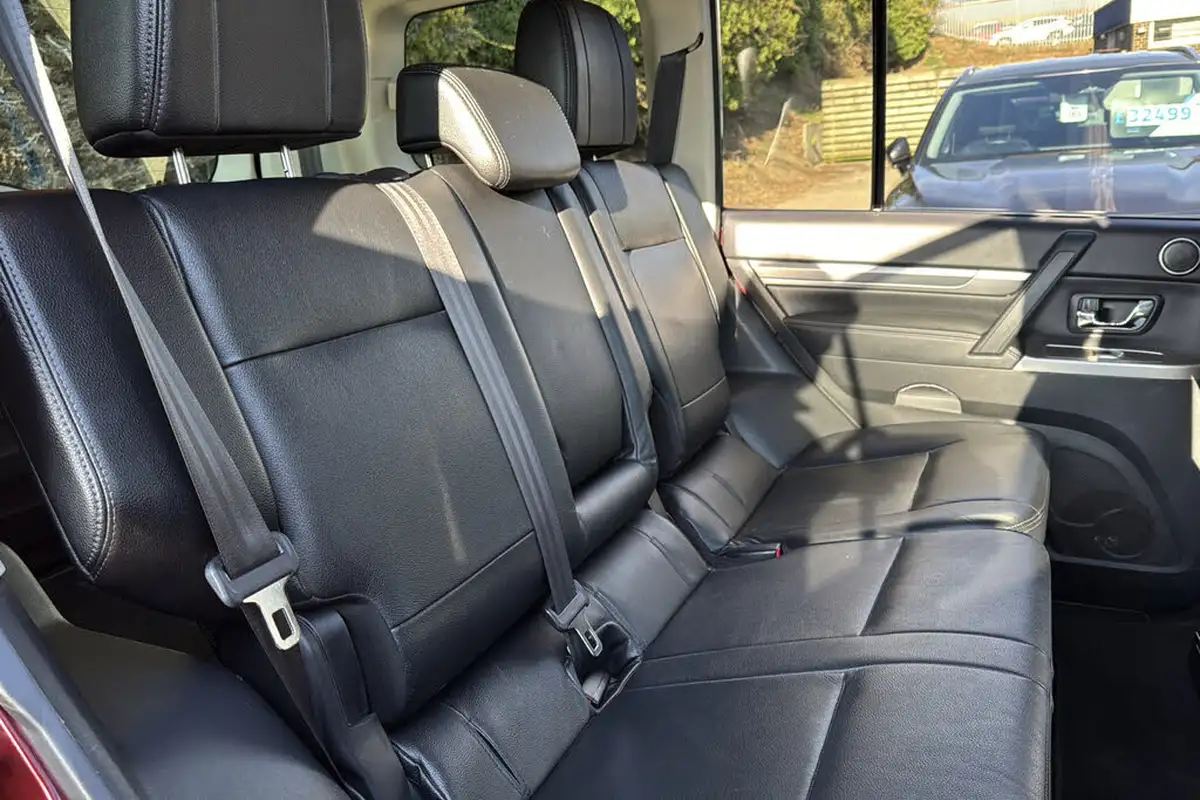 2015-mitsubishi-shogun-32td-sg3-187bhp-big-10