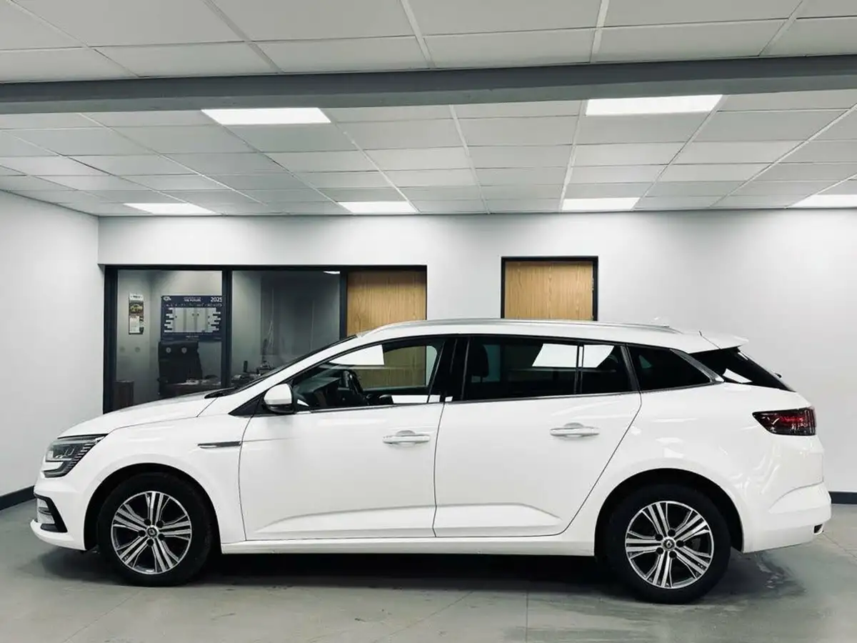 2021-renault-megane-15dci-iconic-sport-tourer-big-3