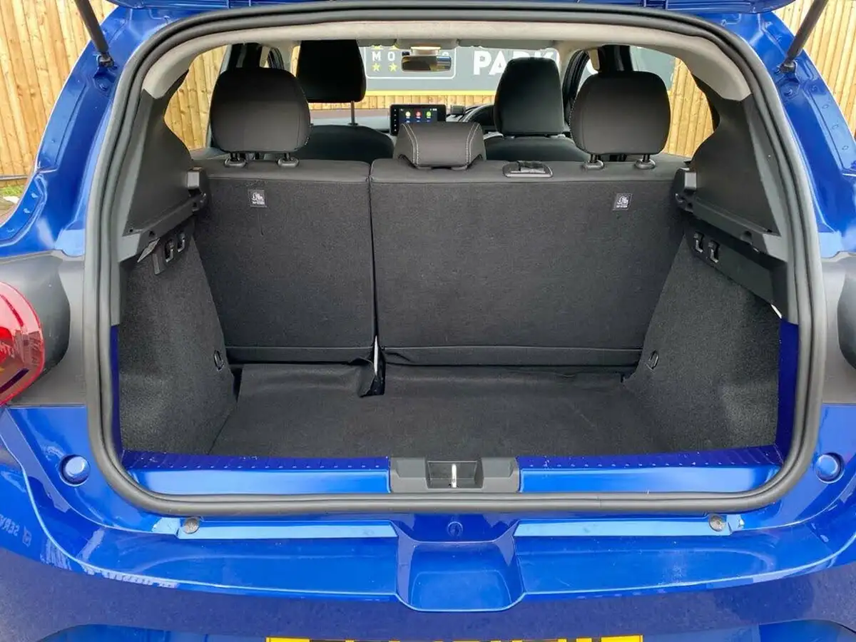 2021-dacia-sandero-10-tce-comfort-90bhp-big-2