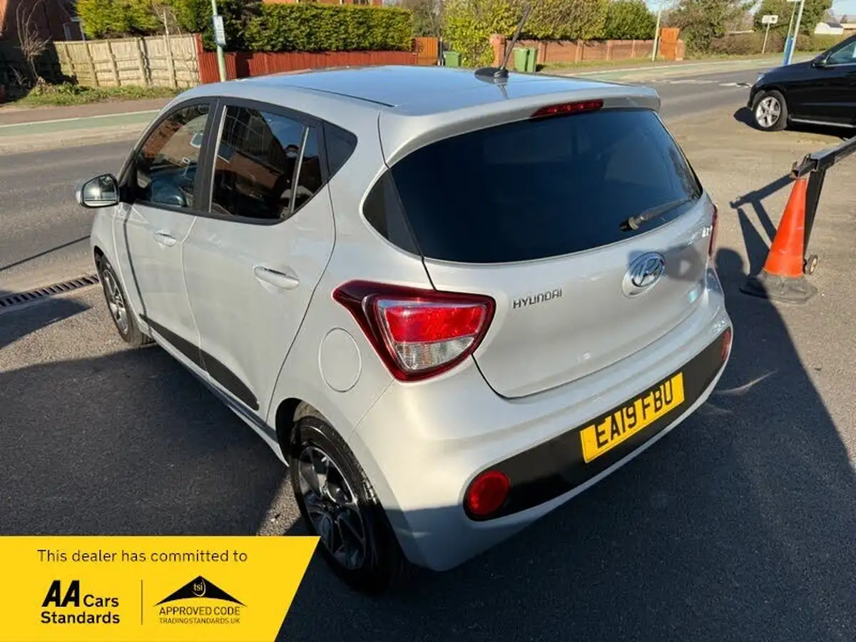 2019-hyundai-i10-10-premium-67ps-big-5
