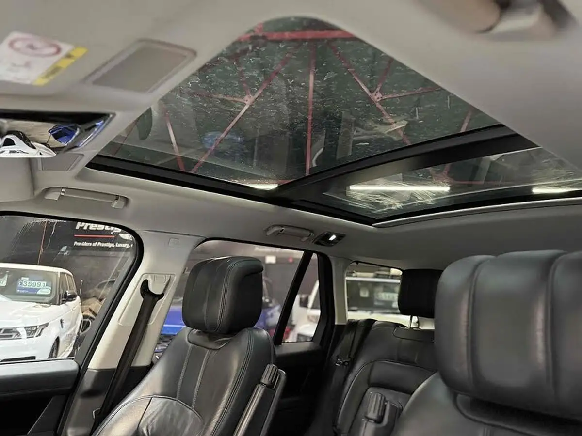 2021-land-rover-range-rover-30-d300-vogue-se-big-14