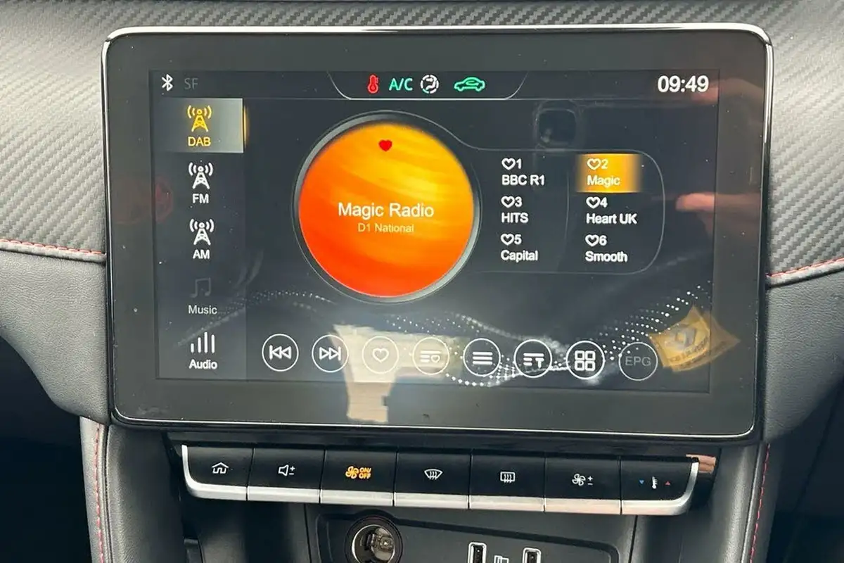 2021-mg-zs-suv-15-vti-tech-exclusive-big-9
