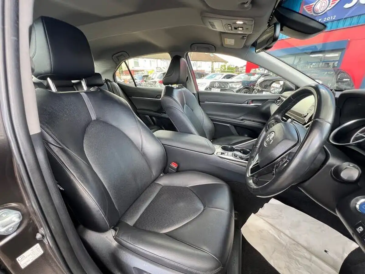 2021-toyota-camry-25-vvt-i-design-big-6