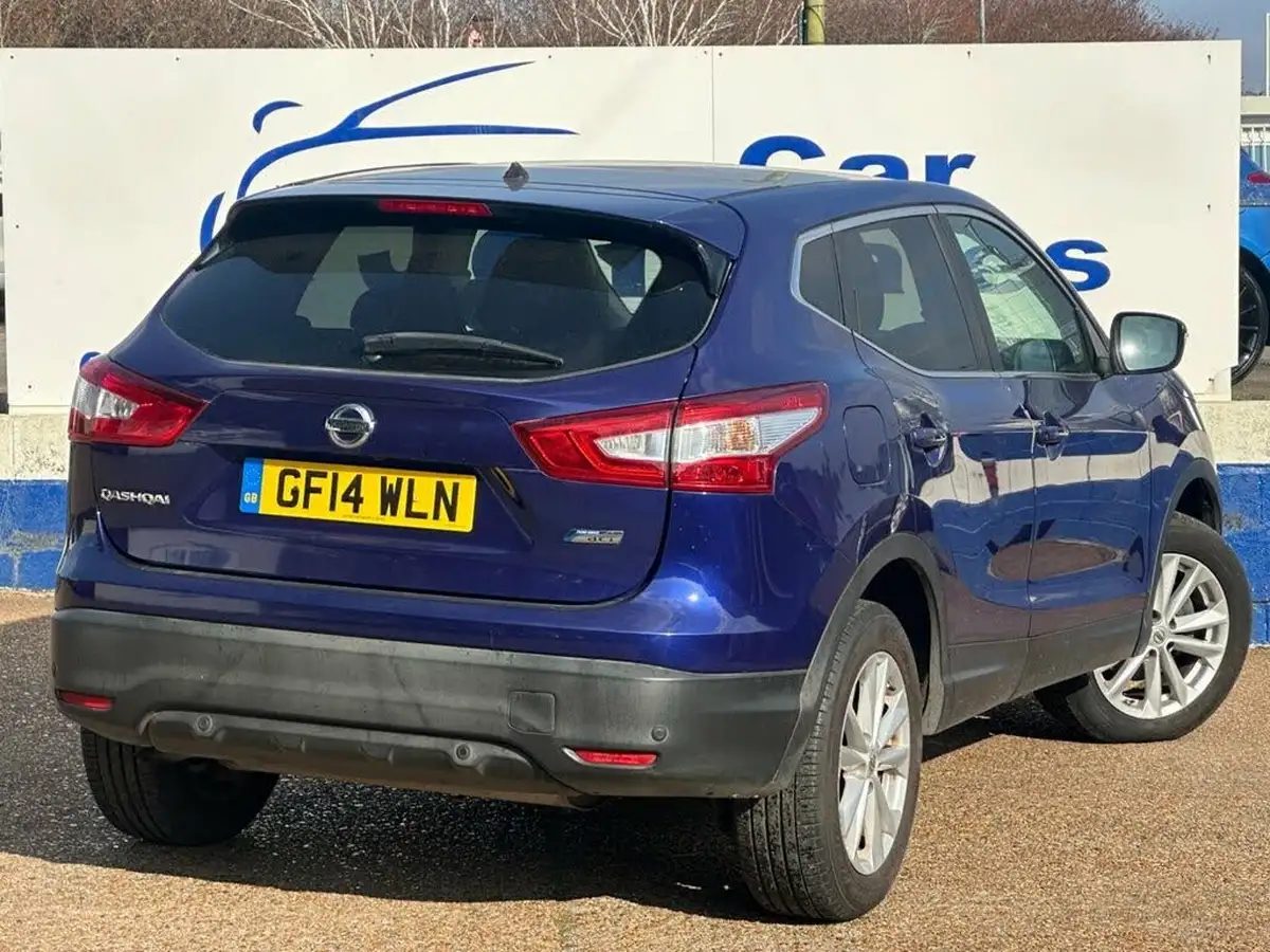 2014-nissan-qashqai-15dci-acenta-premium-big-4