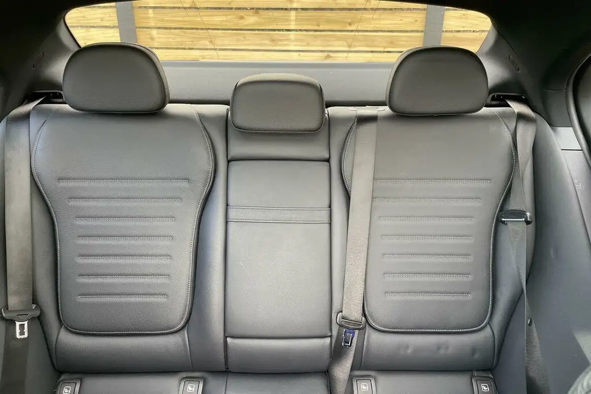 2023-mercedes-benz-c-class-20d-c300d-amg-line-premium-plus-265ps-saloon-4d-1993cc-big-32