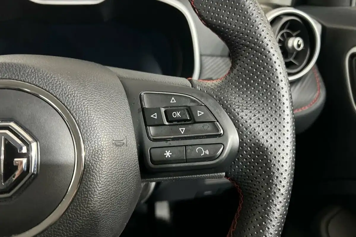 2023-mg-zs-suv-15-vti-tech-exclusive-big-22