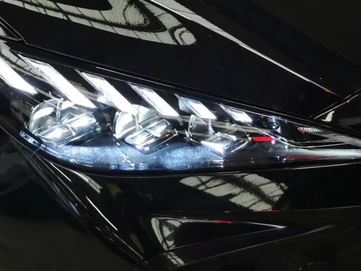 2024-mg-mg4-e-trophy-ev-245ps-extended-big-19